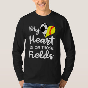 Camiseta Meu Coração Está Naqueles Campos Engraçado Softbal