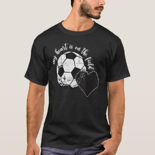 Camiseta Meu Coração Está No Campo De Futebol Homens Pegand
