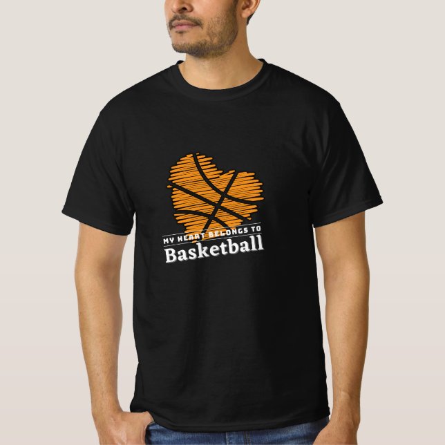 Camiseta Meu coração pertence a BASKETBALL (Frente)
