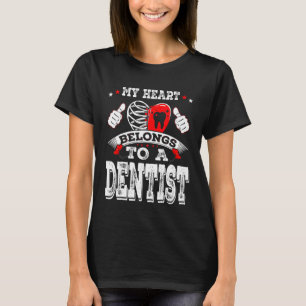 Camiseta Meu Coração Pertence A Um Dia De Namoro Engraçado