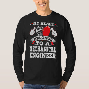 Camiseta Meu Coração Pertence A Um Engenheiro Mecânico Vale