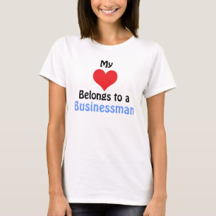 Camiseta Meu Coração Pertence a um homem de negócios