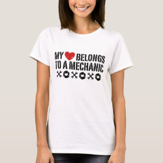 Camiseta Meu Coração Pertence A Um Mecânico