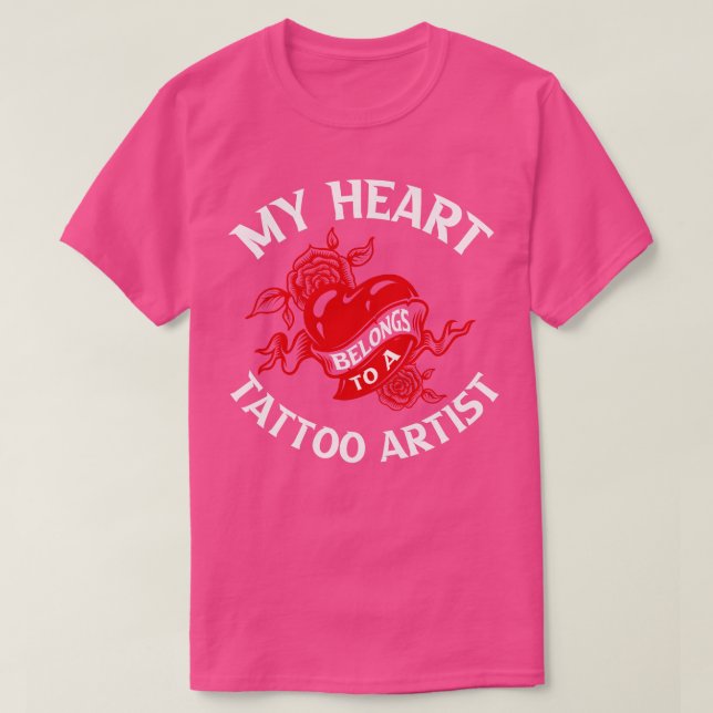 Camiseta Meu Coração Pertence A Um Tatuador (Frente do Design)