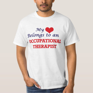 Camiseta Meu coração pertence a um terapeuta ocupacional