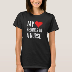 Camiseta Meu Coração Pertence A Uma Enfermeira Citação de A