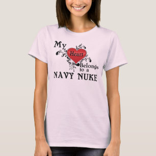 Camiseta Meu coração pertence a umas armas nucleares do