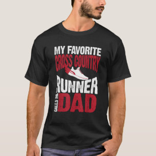 Camiseta Meu corredor favorito de cross country me chama de