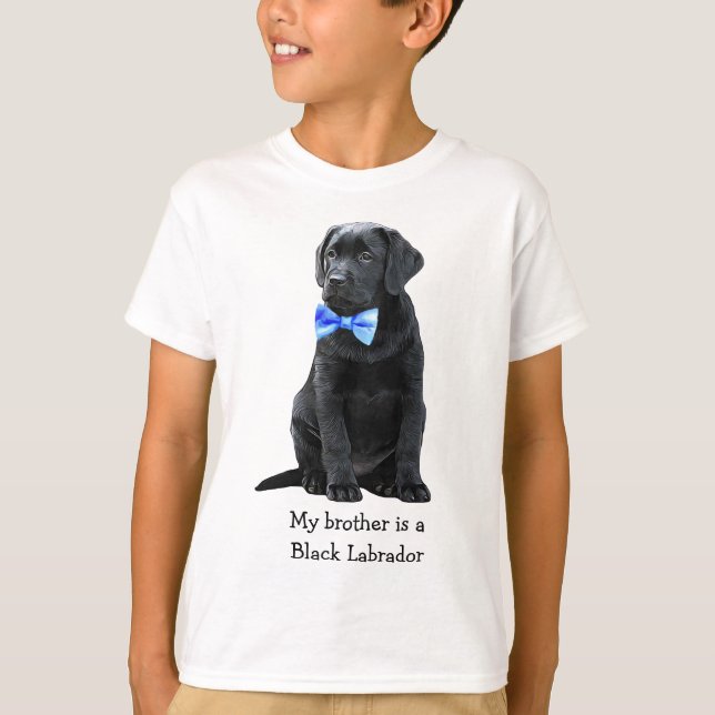 Camiseta Meu irmão é Black Lab - Black Labrador Puppy Boy (Frente)
