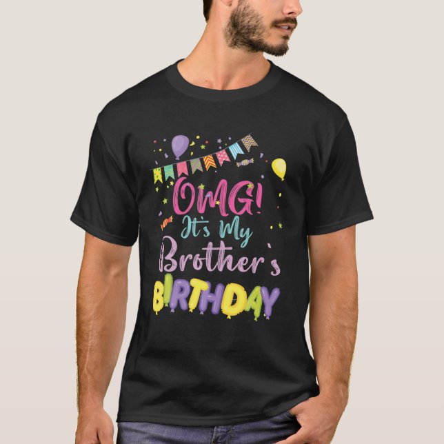 Camiseta Meu irmão está feliz comigo. (Frente)