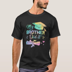 Camiseta Meu Irmão Fez A Graduação Orgulhosa Do Irmão Gradu