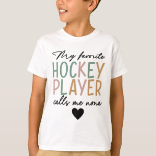 Camiseta Meu jogador de hóquei favorito me chama de Nona Vi