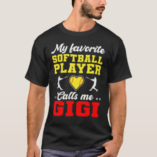 Camiseta Meu jogador de softball favorito me chama de Mãe G