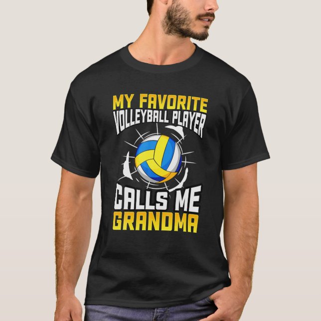 Camiseta Meu Jogador De Voleibol Favorito Me Chama De Avó (Frente)