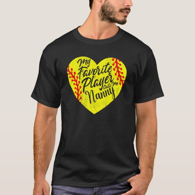 Camiseta Meu Jogador Favorito Me Chama Babá Softball Heart  (Frente)