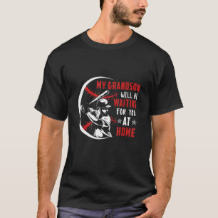 Camiseta Meu neto estará esperando por você em Baseba da ca