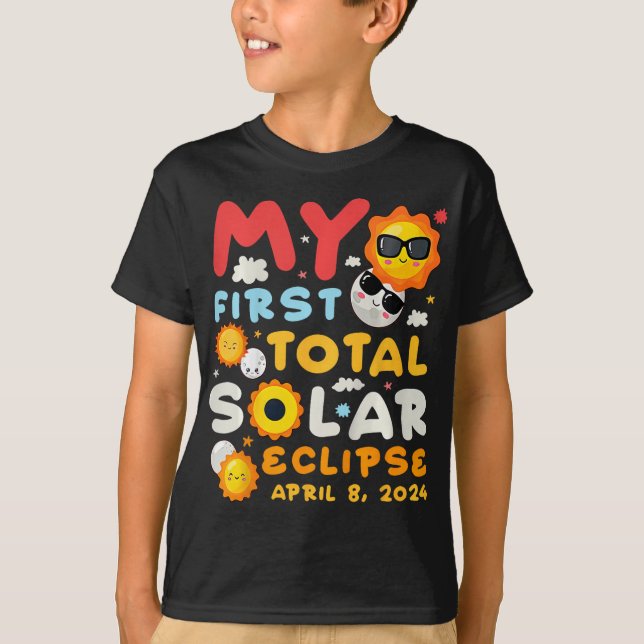 Camiseta Meu Primeiro Eclipse Solar Total Abril 8 2024 Cria (Frente)