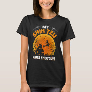 Camiseta Meu Shuh Tzu Ride Shotgun Shih Tzu Dog Halloween