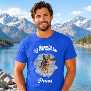 Camiseta Meu terapeuta tem patas foto de cachorro azul real