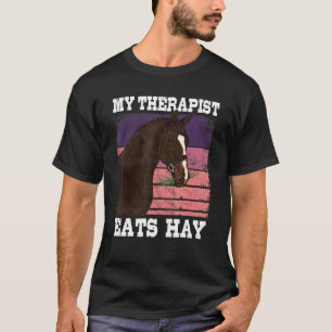 Camiseta Meu Terapista Come Hay Horseback