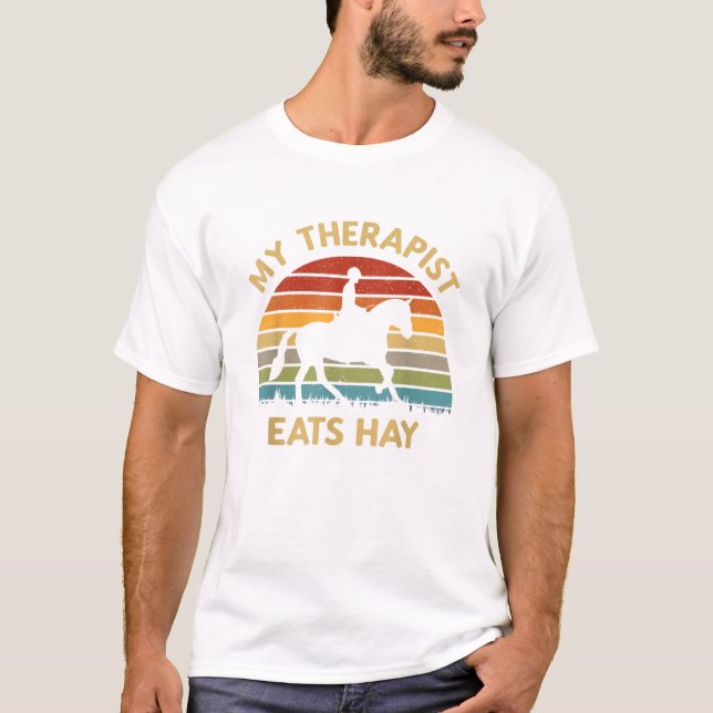 Camiseta Meu Terapista Come Hay Retro Horse Rid (Frente)