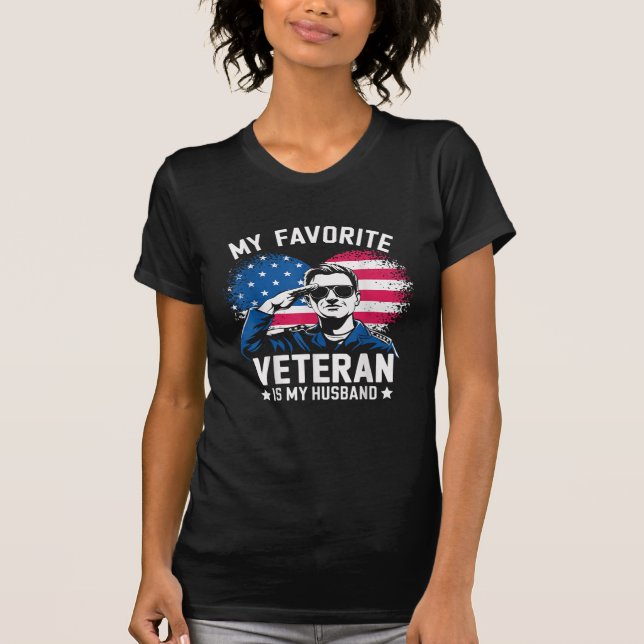 Camiseta Meu Veterano Favorito É Meu Marido (Frente)
