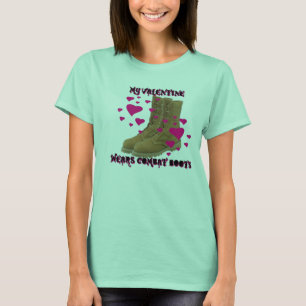 Camiseta meus namorados vestem botas de combate