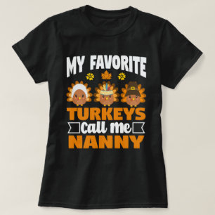 Camiseta Meus perus favoritos me chamam de Ama Ação de Graç
