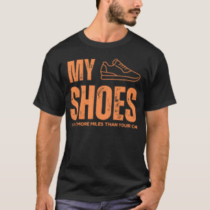 Camiseta Meus Sapatos Têm Mais Milhas Que Seu Carro vintage