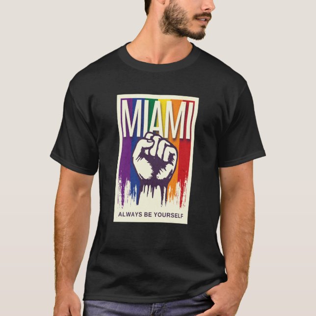 Camiseta Miami LGBTQ Pride Rainbow Flag Resist Fist Proud L (Frente)