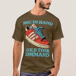 Camiseta Mic na mão, eu poderia pegar o Comando