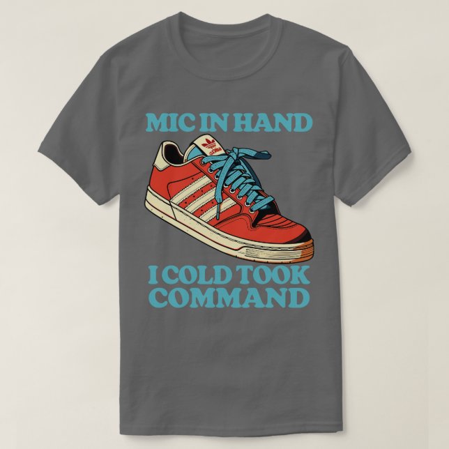 Camiseta Mic na mão, eu poderia pegar o Comando (Frente do Design)