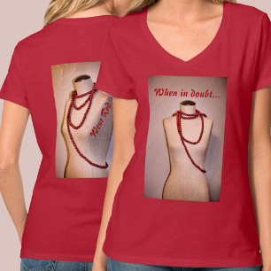 Camiseta Miçangas vermelhas em Mannequin