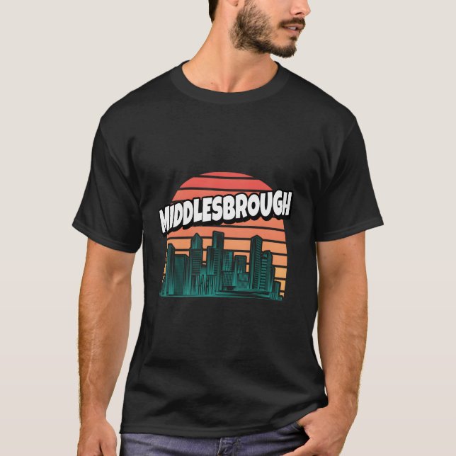Camiseta Middlesbraw Uk England Traveler (Frente)