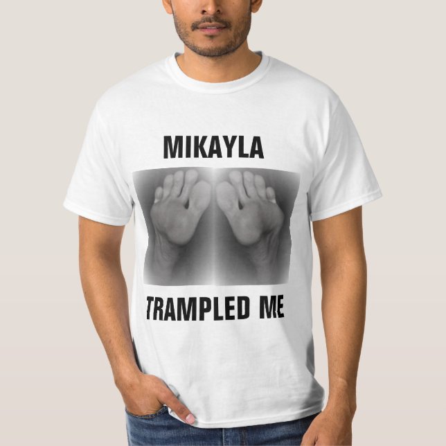 CAMISETA MIKAYLA ME TROCOU (Frente)