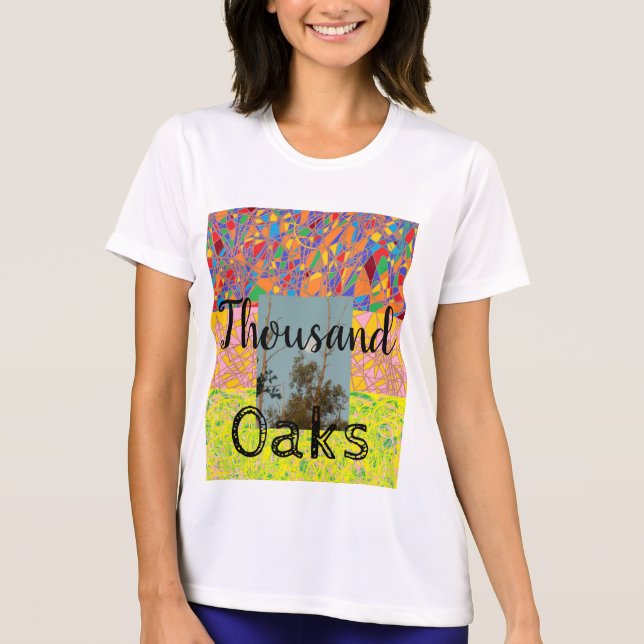 Camiseta Mil Oaks com abstrato art e eucalipto e bi (Frente)