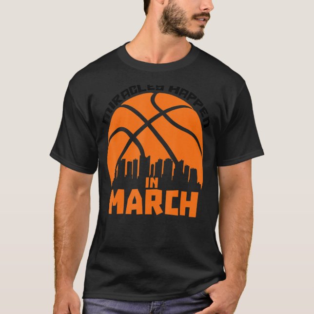 Camiseta Milagres Acontecem No Sunset De Basquete Da Faculd (Frente)