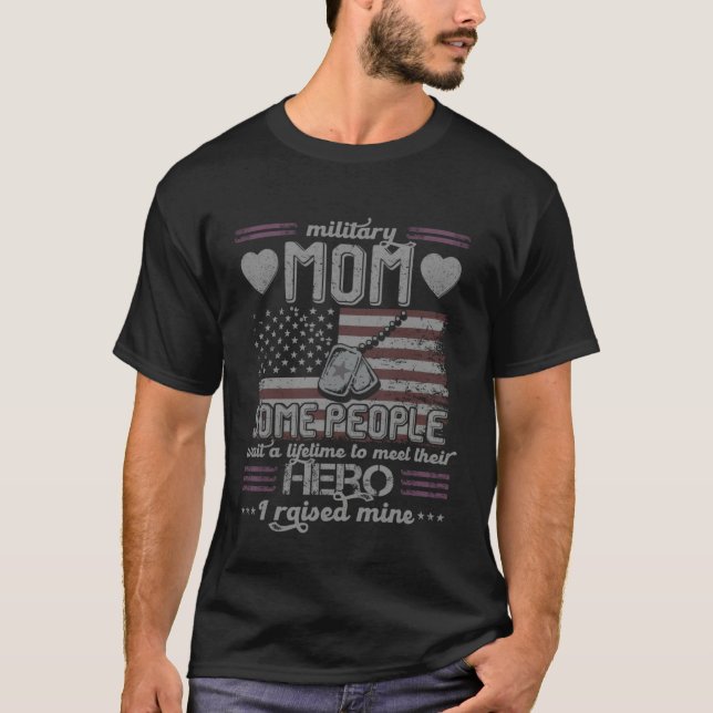 Camiseta Military Mom I Raised My Hero Patriot (Frente)