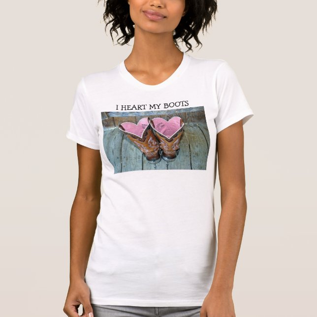 Camiseta MIM CORAÇÃO minhas botas (Frente)