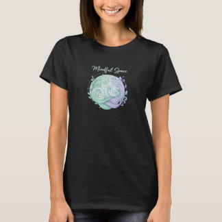 Camiseta Mindful Space - Pastel Serenity Design