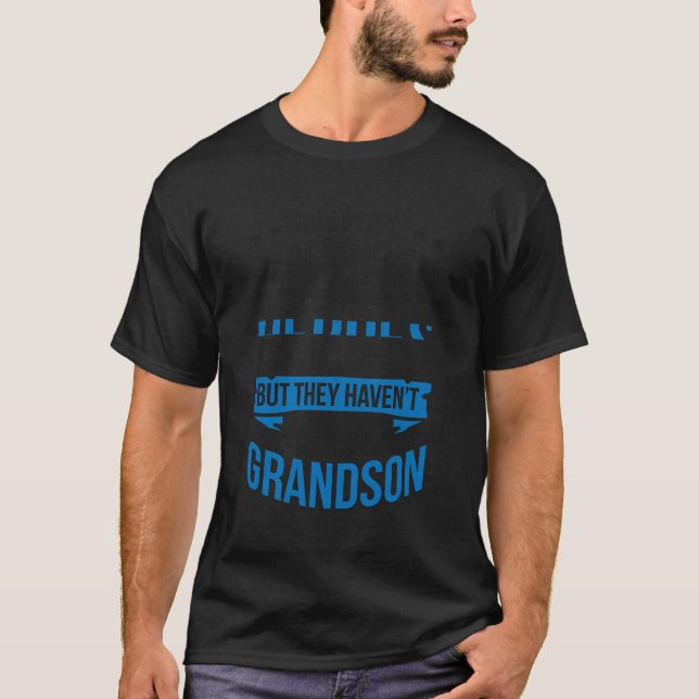 Camiseta Minha Avó De Polícia Gra (Frente)