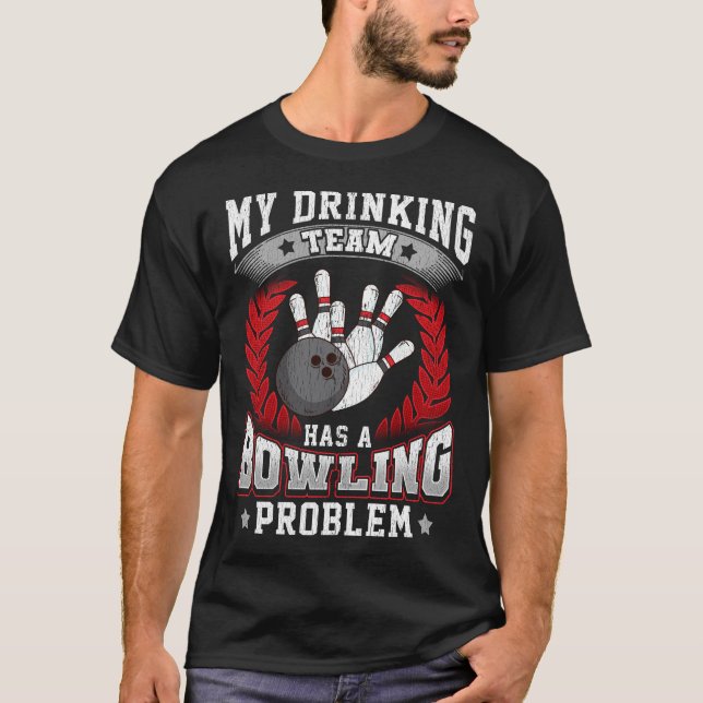 Camiseta Minha Equipe De Bebendos Tem Um Problema De Bolich (Frente)