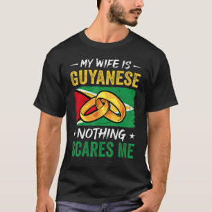 Camiseta Minha Esposa É Guianesa Nada Me Assusta Guiana Mar