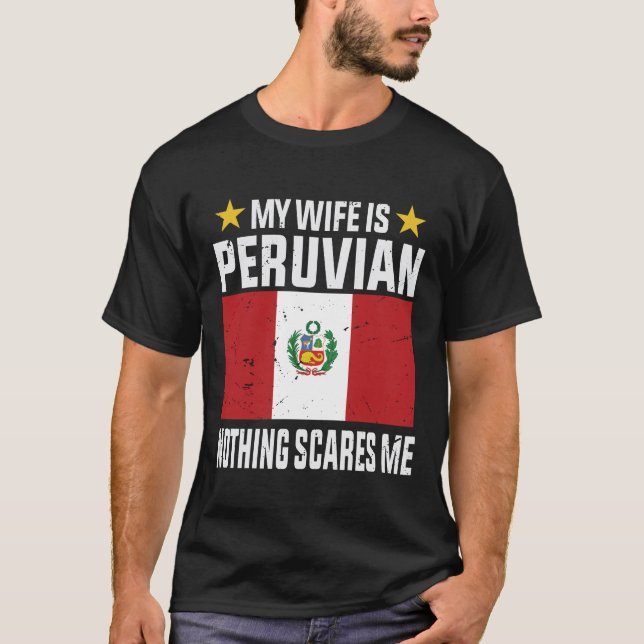 Camiseta Minha esposa é peruana, nada me assusta (Frente)