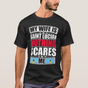 Camiseta Minha Esposa É Santo Lucian Nada Me Assusta
