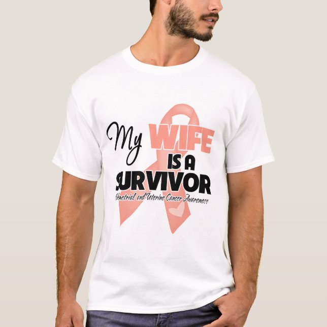 Camiseta Minha esposa é uma sobrevivente - Cancer uterino (Frente)