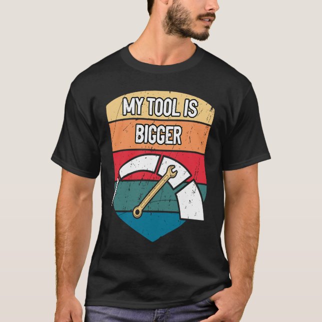 Camiseta Minha Ferramenta É Maior Reparo Mecânico De Carro  (Frente)