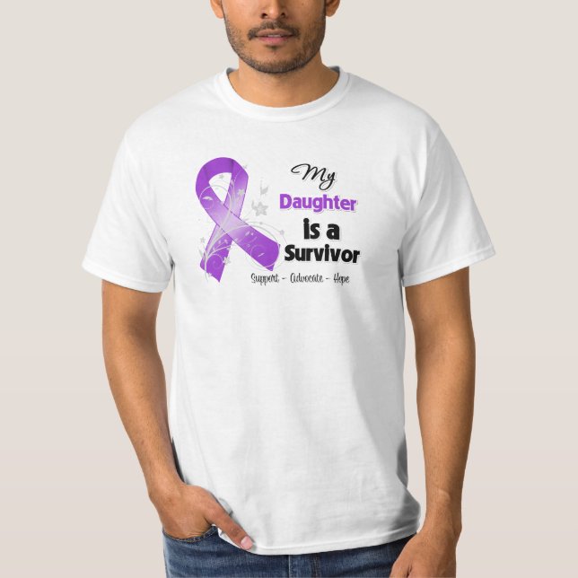 Camiseta Minha filha é uma fita do roxo do sobrevivente (Frente)