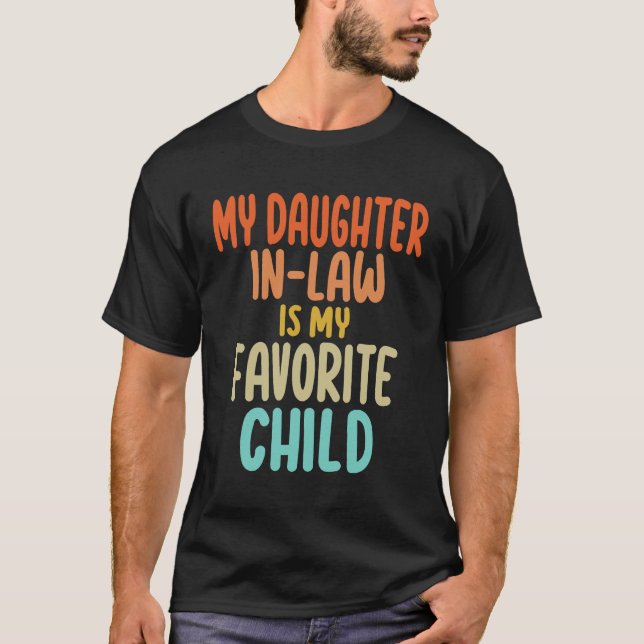 Camiseta Minha Filha em Direito - Mãe e Pai Filha Favorita (Frente)