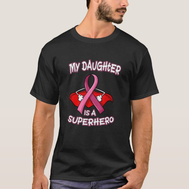 Camiseta Minha Filha Meu Super Herói Cancer de Mama Clássic (Frente)